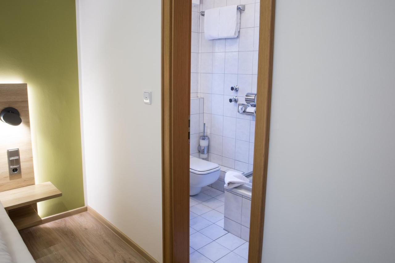 Gaestehaus Hotel Wilms Köln Dış mekan fotoğraf