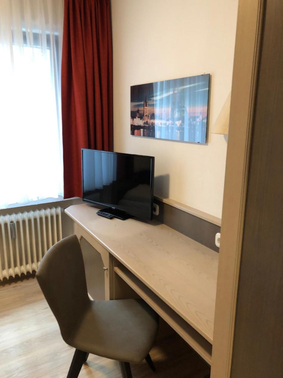 Gaestehaus Hotel Wilms Köln Dış mekan fotoğraf